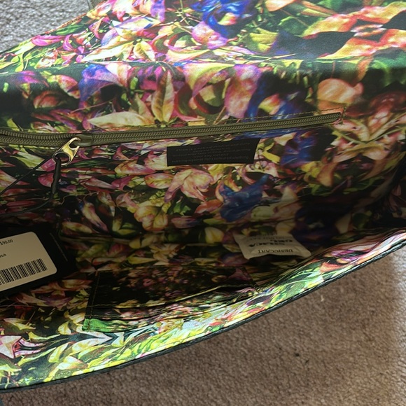 Ted Baker  Script Clutch Bag - Picture 7 of 13